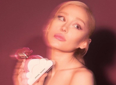 Ariana Grande Cloud Pink